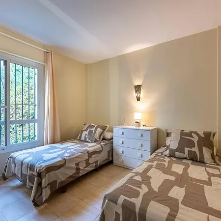 Apartment Quiet Near The Beach, Pool And Garden *