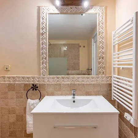 Apartment Quiet Near The Beach, Pool And Garden Marbella