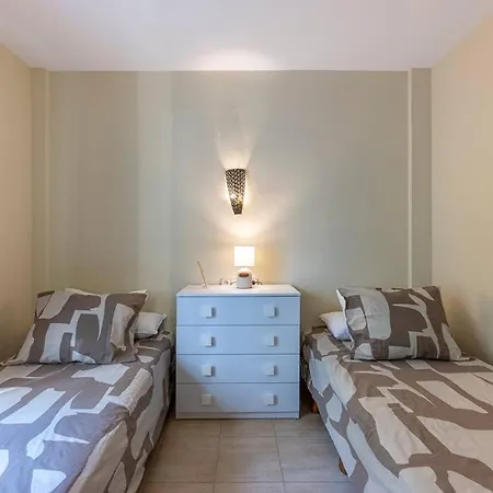 Quiet Near The Beach, Pool And Garden Marbella