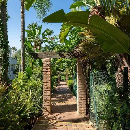 Quiet Near The Beach, Pool And Garden * Marbella