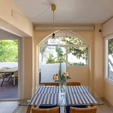 Quiet Near The Beach, Pool And Garden Apartment *