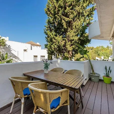 Quiet Near The Beach, Pool And Garden Apartment Marbella