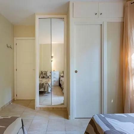 Apartment Quiet Near The Beach, Pool And Garden Marbella