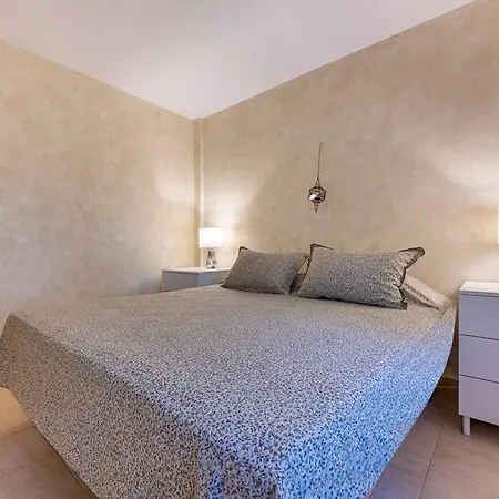 Quiet Near The Beach, Pool And Garden Marbella