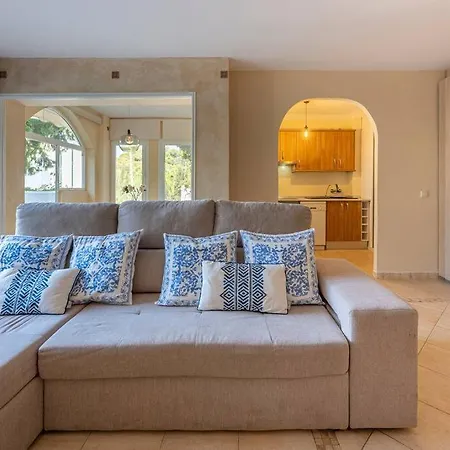 Quiet Near The Beach, Pool And Garden Apartment Marbella