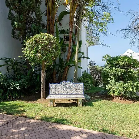 Quiet Near The Beach, Pool And Garden Apartment *